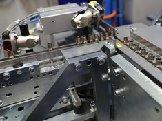 Anlage zur Beschichtung von Wärmeleitpaste Zuführung