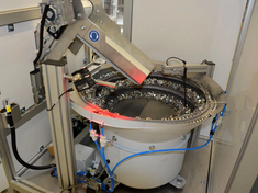 Effizienter Schraubautomat für die Elektroindustrie