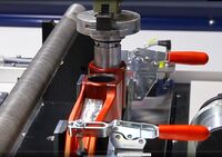 Application head Adhesive outer contour CFRP