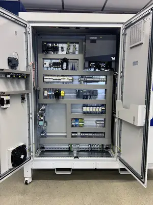 Schaltschrank Doppeltür